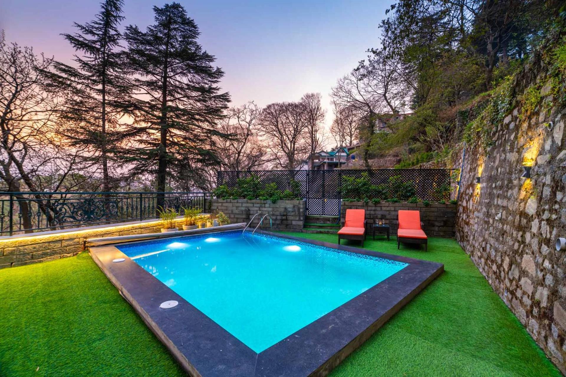 Stayvista At Paris Villa With Pvt Pool & Valley View 卡绍利 外观 照片